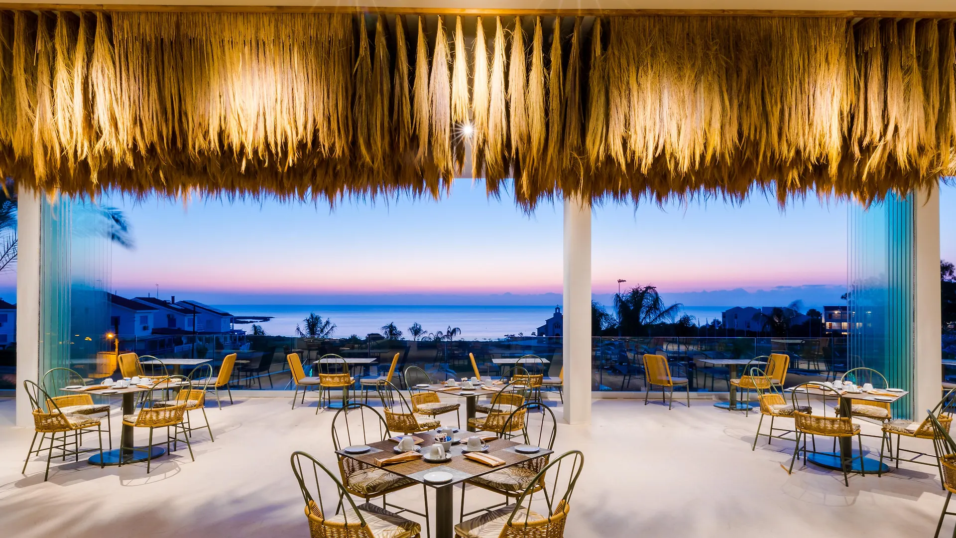 Iris Beach Hotel Protaras 3*,
