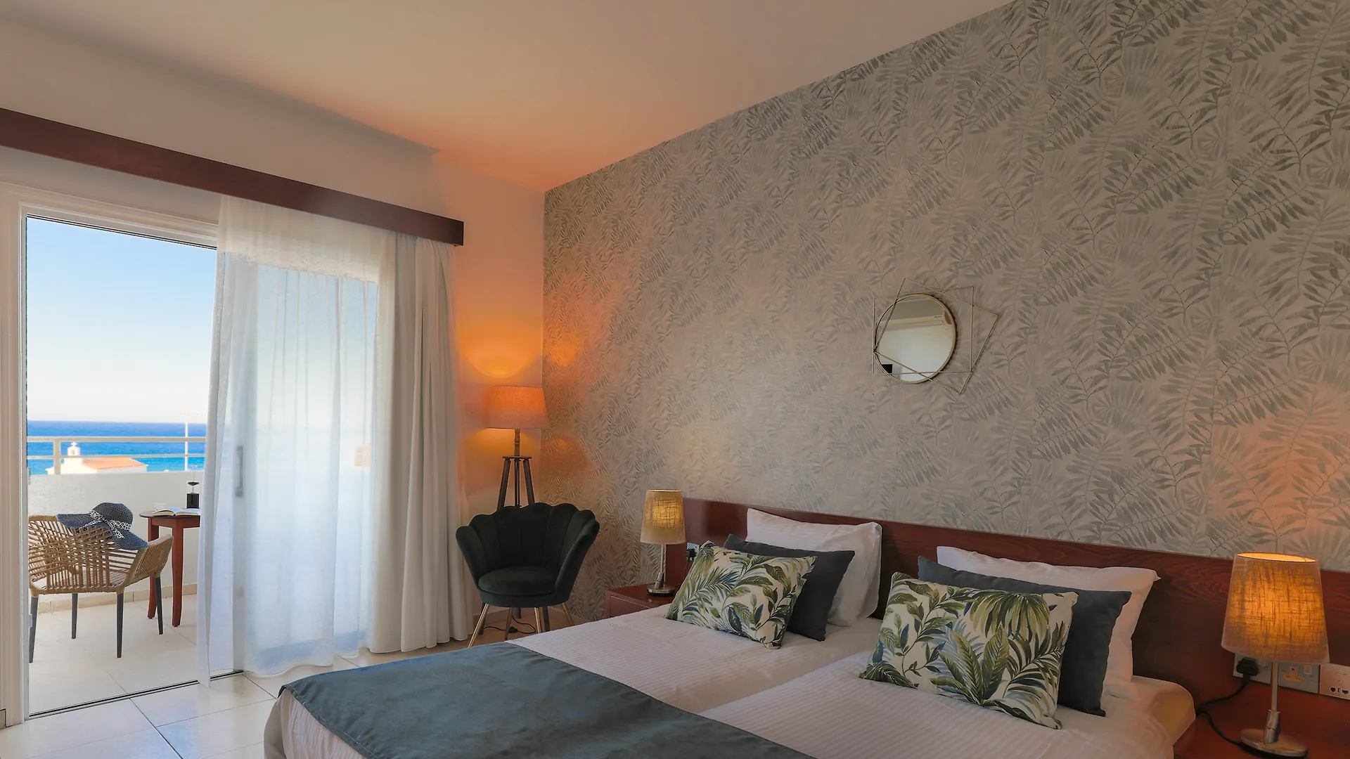 Iris Beach Hotel Protaras