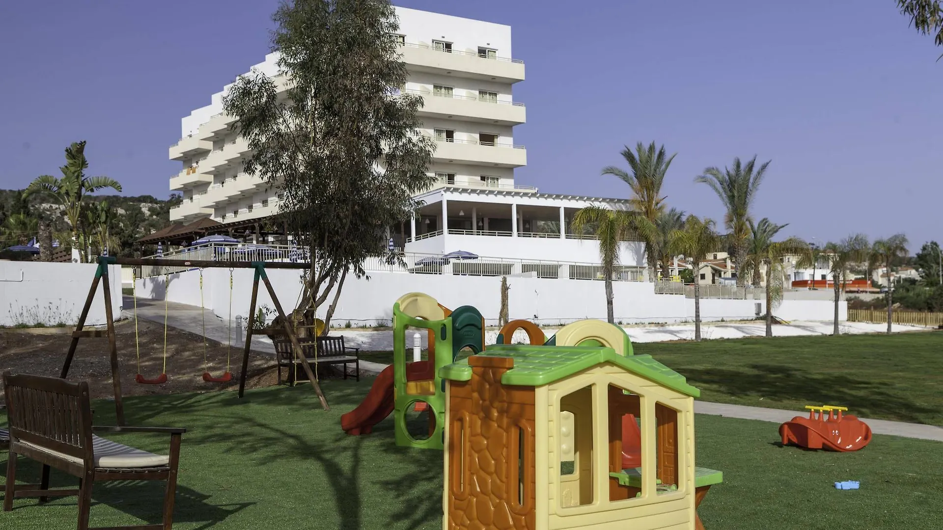 Iris Beach Hotel Protaras